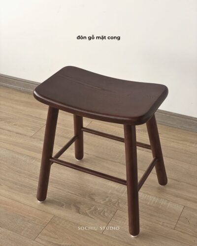 Curve Stool