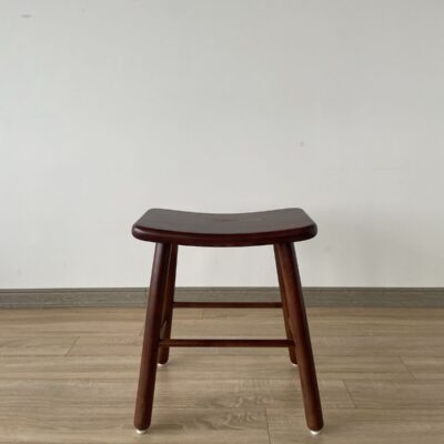 Curve Stool hover